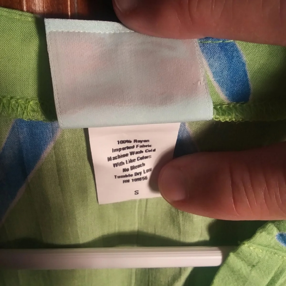 Women's blouse - Picture 5 of 5